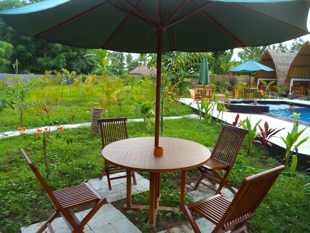 G Two Cottages Gili Air Exterior photo